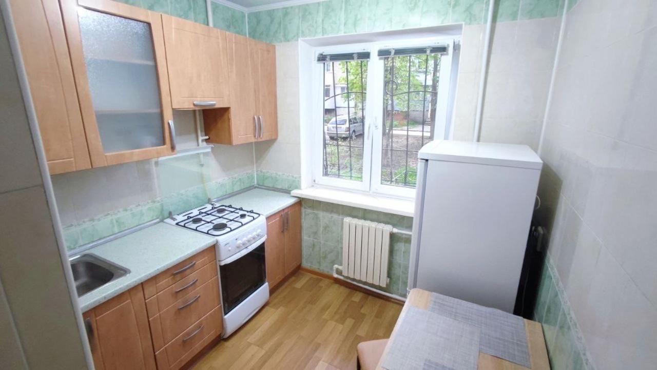 Apartament Str Grenoble Кишинів Екстер'єр фото